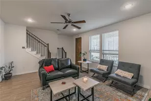 4503 Fossil Opal Ln, Arlington, TX 76005 - Photo 4