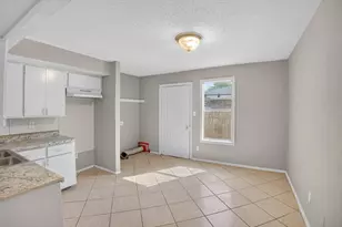 3800 E 4th St, Fort Worth, TX 76111 - Photo 4