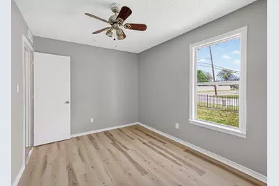 3800 E 4th Street, Fort Worth, TX 76111 - Photo 12