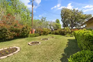 3405 Hacienda Cir, Irving, TX 75062 - Photo 30