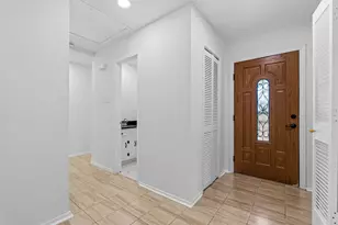 3405 Hacienda Cir, Irving, TX 75062 - Photo 4