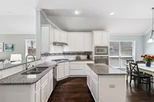 10400 Jackson Hole Ln, McKinney, TX 75072 - Photo 12