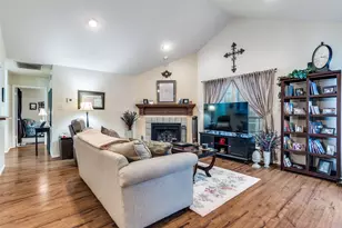 1106 Woburn Dr, Garland, TX 75043 - Photo 6