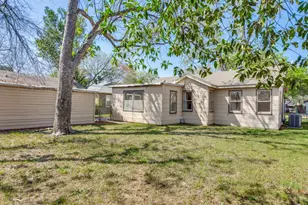 5433 Thomas Ln, River Oaks, TX 76114 - Photo 24