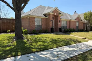 4703 Sunflower Dr, McKinney, TX 75070 - Photo 2