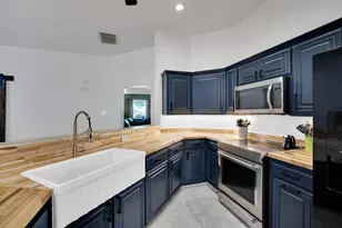 12200 Rolling Ridge Dr, Fort Worth, TX 76028 - Photo 8