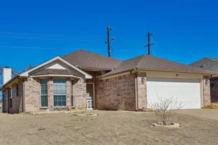 3411 Austin St, Gainesville, TX 76240 - Photo 1