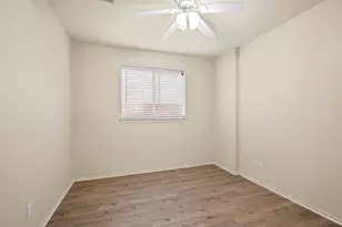 601 Babbling Brook Dr, Saginaw, TX 76179 - Photo 20