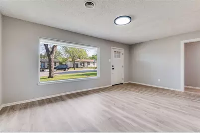 2320 Muret Street, Irving, TX 75062 - Photo 2