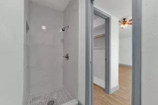 6800 Eagle Rock Dr, Fort Worth, TX 76133 - Photo 8