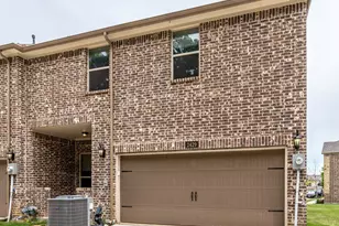 2429 Gramercy Park Dr, Flower Mound, TX 75028 - Photo 4