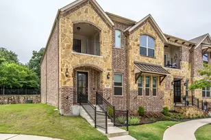 2429 Gramercy Park Dr, Flower Mound, TX 75028 - Photo 2