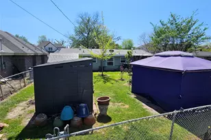 5852 Lyle St, Westworth Village, TX 76114 - Photo 4