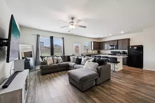 1927 Churchill Downs Dr, Seagoville, TX 75159 - Photo 6