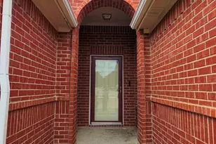 2947 Appaloosa Dr, Dallas, TX 75237 - Photo 2