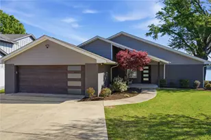 648 Enchanted Isles Dr, Mabank, TX 75156 - Photo 2