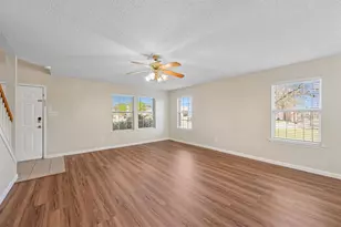 6632 Canyon Oak Dr, Fort Worth, TX 76112 - Photo 4