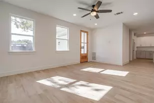5618 Oaks Ln, Westworth Village, TX 76114 - Photo 12