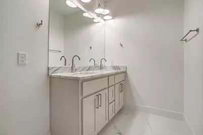 5618 Oaks Lane, Westworth Village, TX 76114 - Photo 22