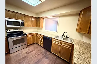 2802 Stewart Drive, Waco, TX 76708 - Photo 2