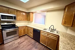 2802 Stewart Dr, Waco, TX 76708 - Photo 2