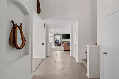 1017 Grand Central Parkway, Saginaw, TX 76131 - Photo 4