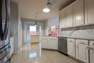 101 Quail Briar Ln, Arlington, TX 76002 - Photo 2