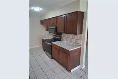 1100 Mapleview Drive, Arlington, TX 76018 - Photo 4