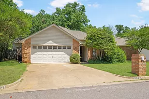 3921 Wentworth Dr, Arlington, TX 76001 - Photo 22