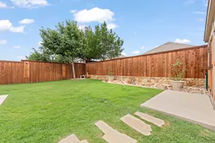 1000 Longhorn Drive, Aubrey, TX 76227 - Photo 32
