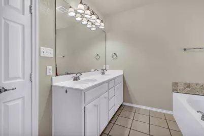 2649 Chadwick Drive, Fort Worth, TX 76131 - Photo 18