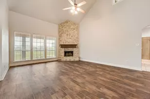 1640 Fence Post Dr, Fort Worth, TX 76052 - Photo 8