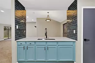 6624 Mattney Dr, Dallas, TX 75237 - Photo 14