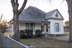 1622 N 6th St, Waco, TX 76707 - Photo 2