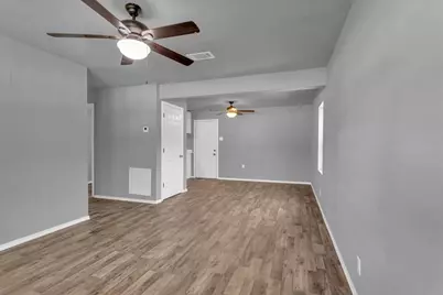 606 S Contemporary Drive, Sherman, TX 75092 - Photo 10