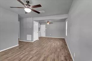 606 S Contemporary Dr, Sherman, TX 75092 - Photo 10