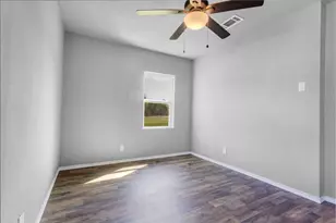 606 S Contemporary Dr, Sherman, TX 75092 - Photo 20