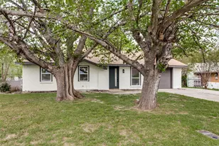 3716 Clotell Dr, Fort Worth, TX 76119 - Photo 2