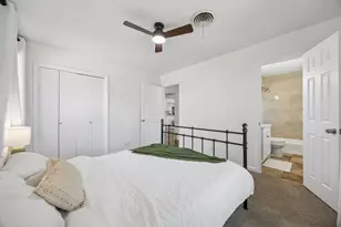 721 Danish Dr, Grand Prairie, TX 75050 - Photo 18