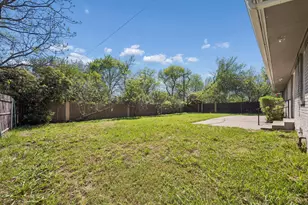 721 Danish Dr, Grand Prairie, TX 75050 - Photo 24