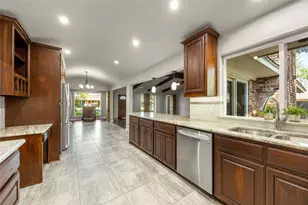 2616 Pin Oak Ln, Plano, TX 75075 - Photo 10