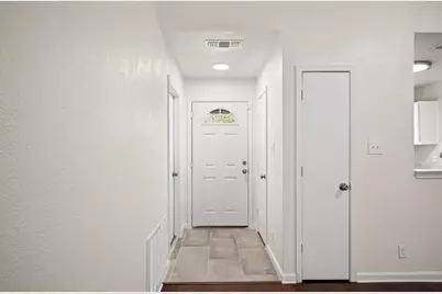 1404 Woodfern Drive, Arlington, TX 76018 - Photo 4