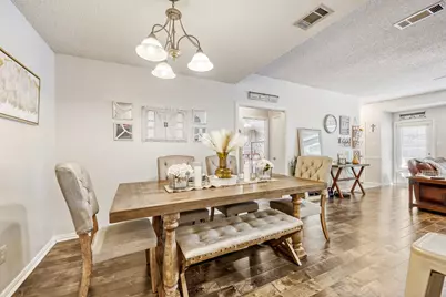 902 Teakwood Lane, DeSoto, TX 75115 - Photo 6