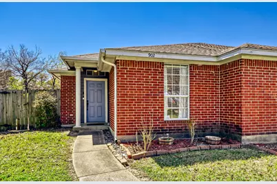 902 Teakwood Lane, DeSoto, TX 75115 - Photo 4