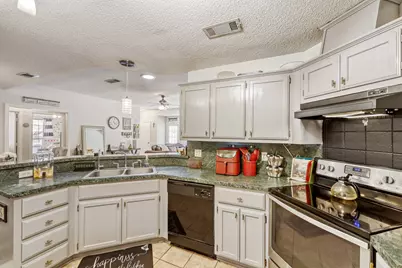 902 Teakwood Lane, DeSoto, TX 75115 - Photo 10