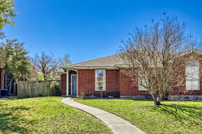 902 Teakwood Lane, DeSoto, TX 75115 - Photo 2