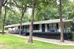 184 Beachwood Dr, Mabank, TX 75156 - Photo 1