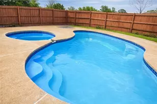 2111 Sheraton Dr, Carrollton, TX 75002 - Photo 6