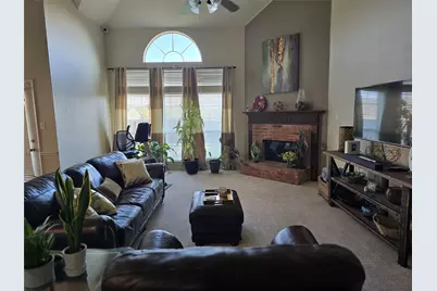 506 Magnolia Lane, Glenn Heights, TX 75154 - Photo 2