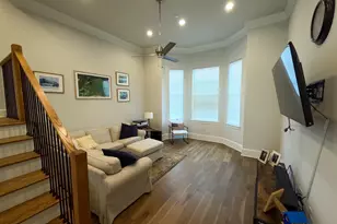 4643 Warwood Ln, Dallas, TX 75219 - Photo 10